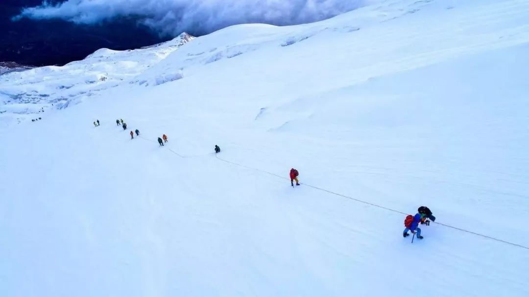 凯乐石 | 2020年”五一“，第四届哈巴登山节，圆你一个雪山梦！qw38.jpg