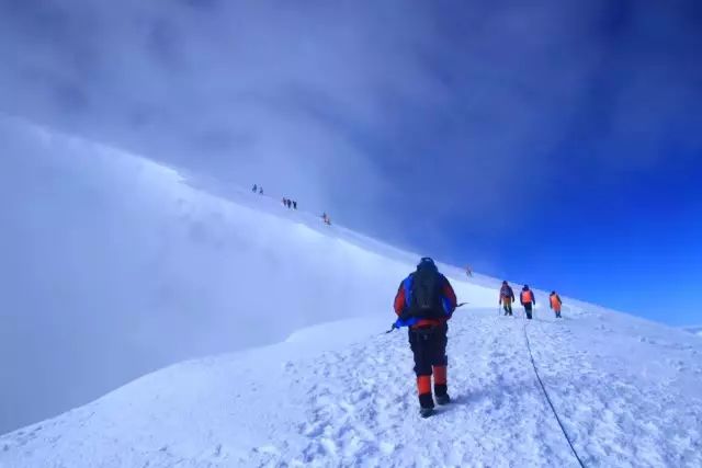 凯乐石 | 2020年”五一“，第四届哈巴登山节，圆你一个雪山梦！qw36.jpg