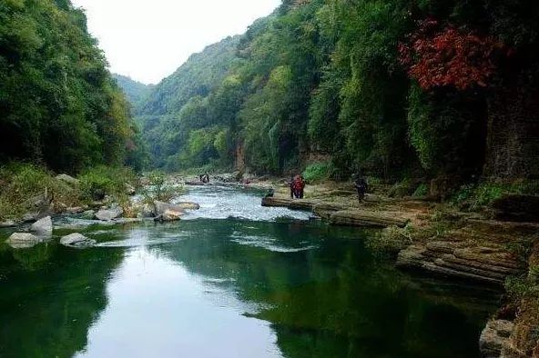 昆明富民龙纳河风景区图片